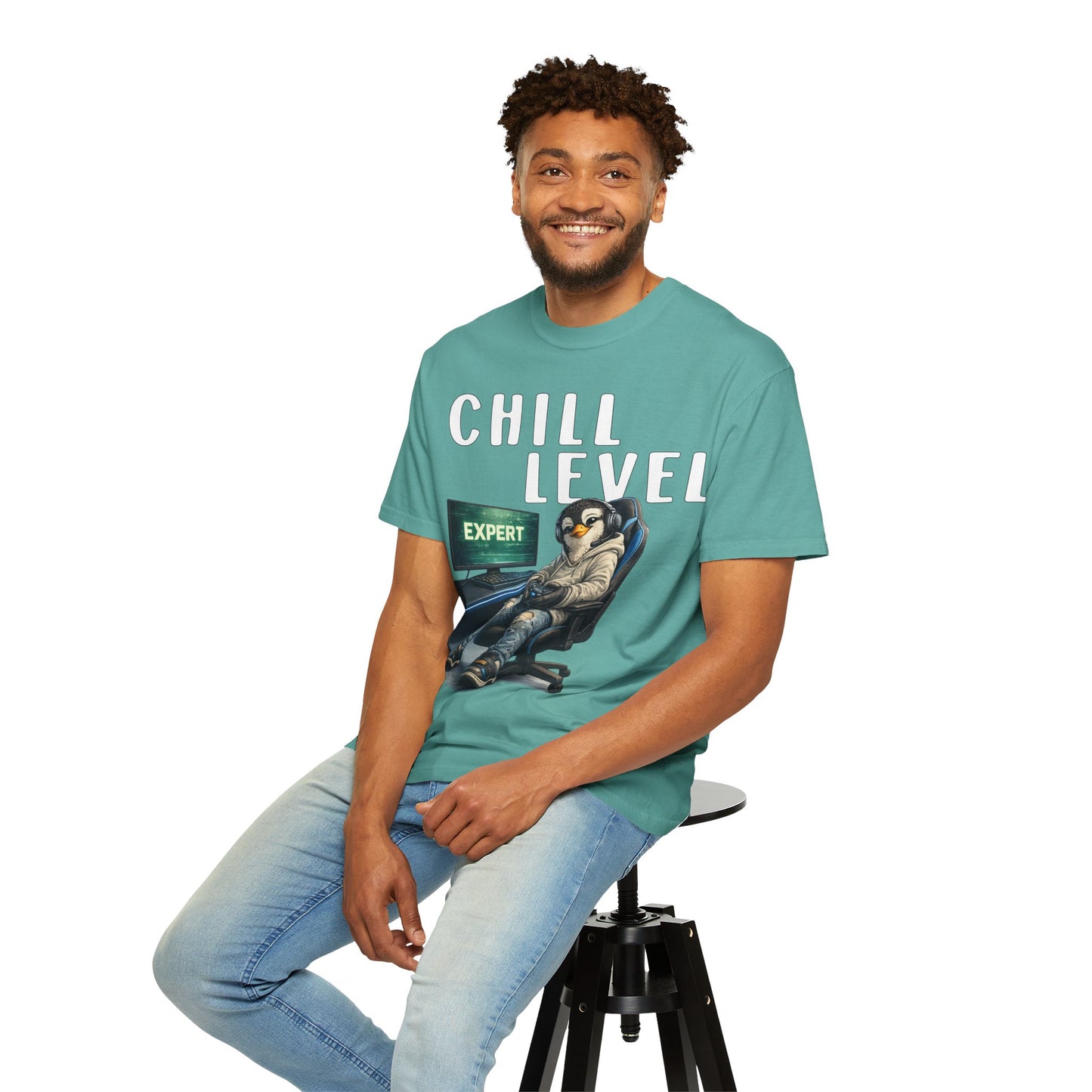Chill Level Expert T-shirt - Penguin Series