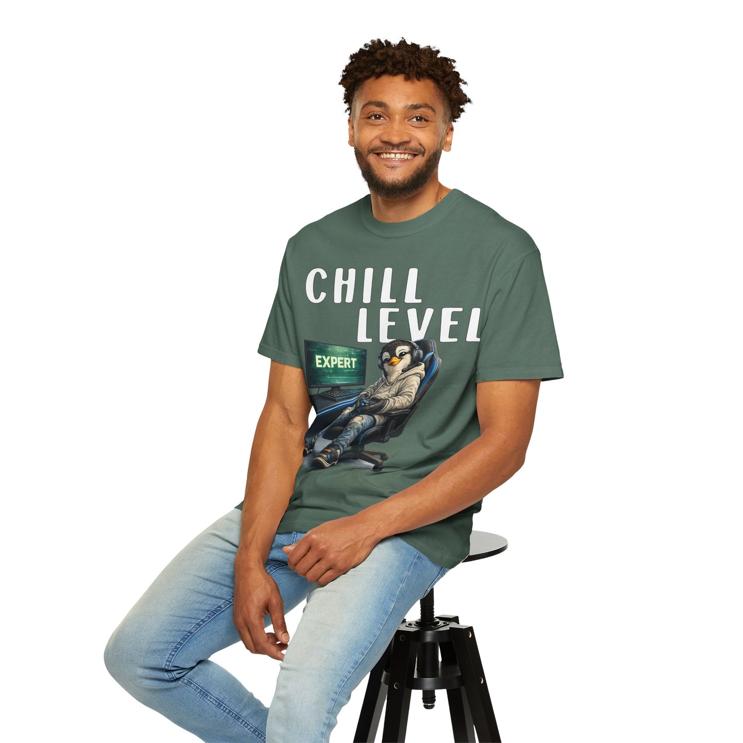 Chill Level Expert T-shirt - Penguin Series