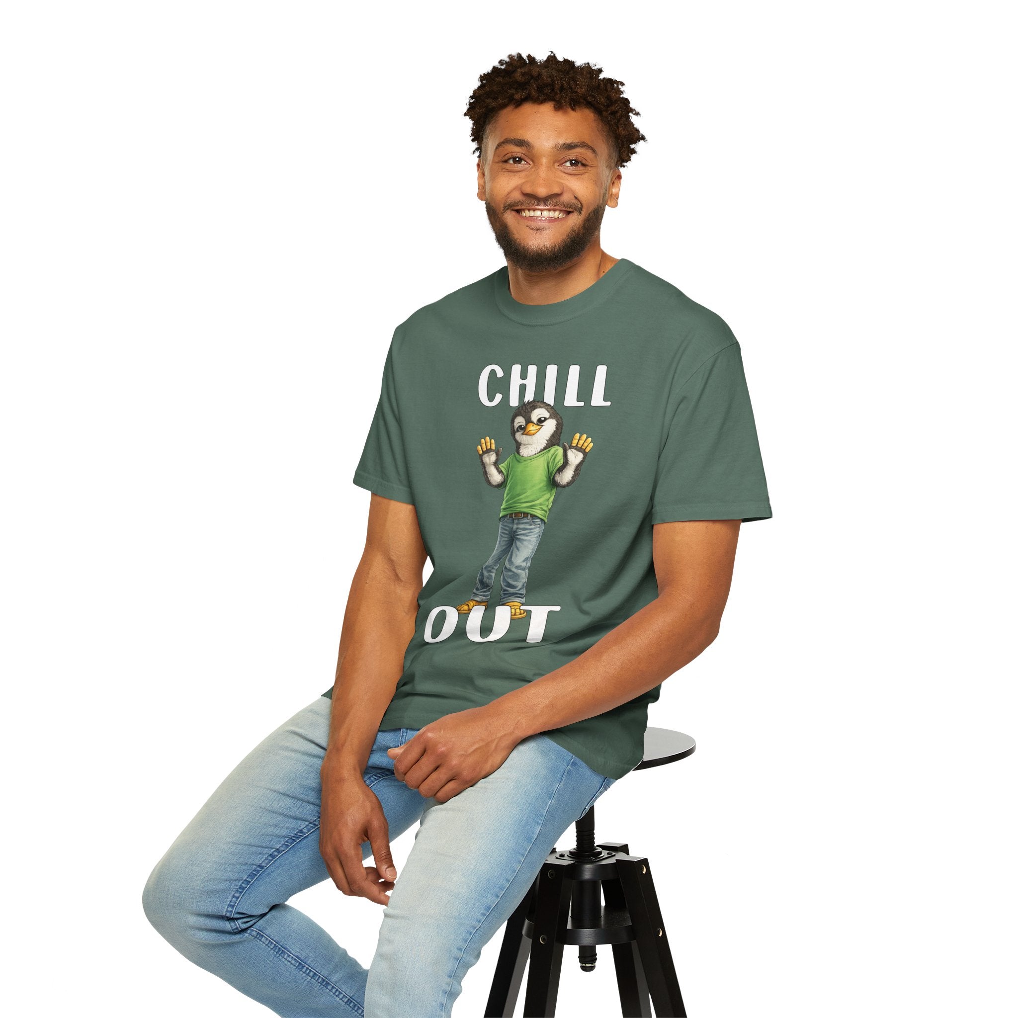 Chill Out Boy T-shirt - Penguin Series